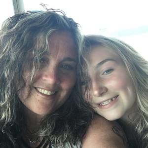 Meet your Posher, Dana